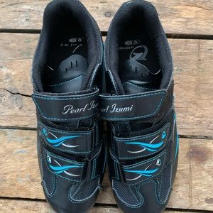 size 8 spin shoes with clips
